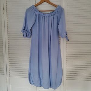Elegant off shoulder loose 3/4 sleeve summer dress.